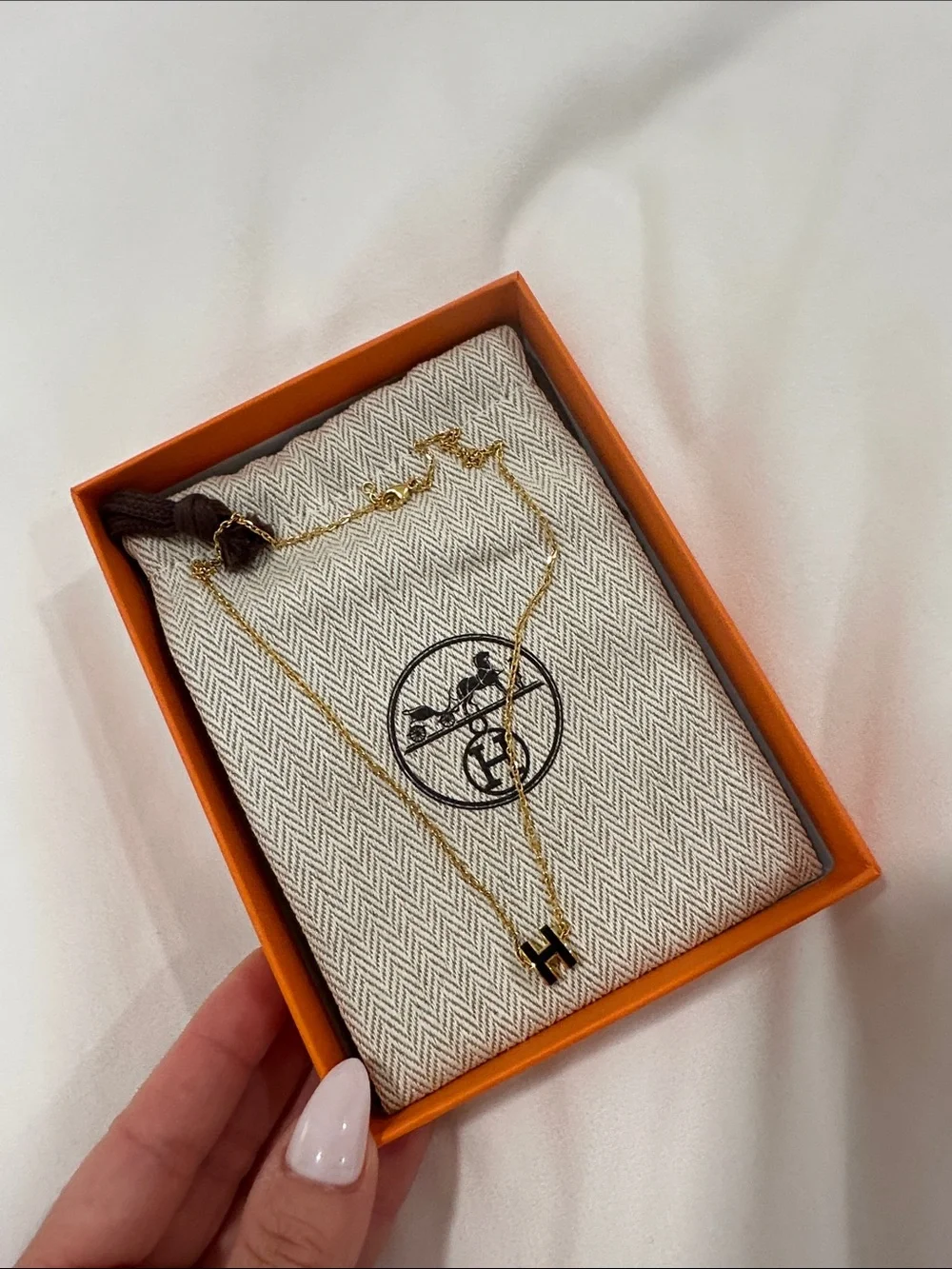 Hermes Gold H Logo Pendant Necklace - Gold